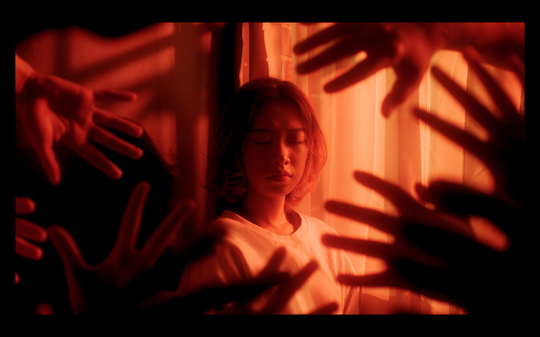 Interview with Filmmaker Yijun Pan (RED THREAD) – Matthew Toffolo's Summary